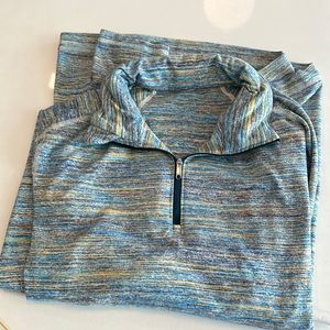 Lululemon half zip pull over sweatshirt